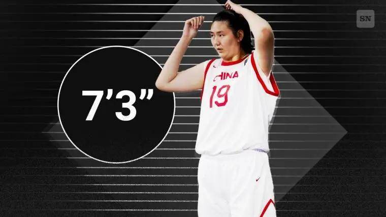 张子宇小组赛总结丨21中17轰43+12禁区无解罚球超准横移不足