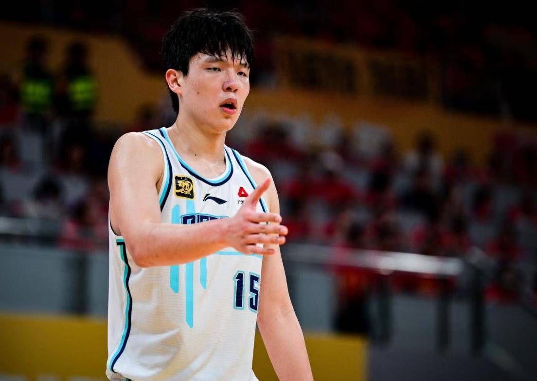 关于当年姚明都得打斯杯如今杨瀚森也一样的信息